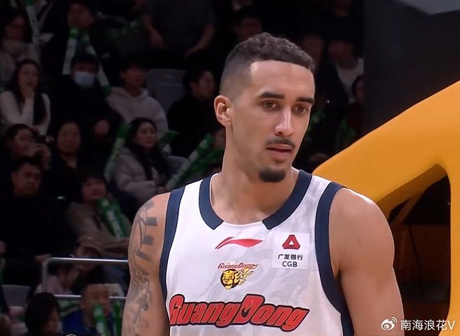 乐竞体育官网注册-广东名记质疑CBA裁判：广东队做不行，为何其他球队做就可以|麦穗丰|奎因|张镇麟|广东男篮|吉林队_新浪体育_新浪新闻